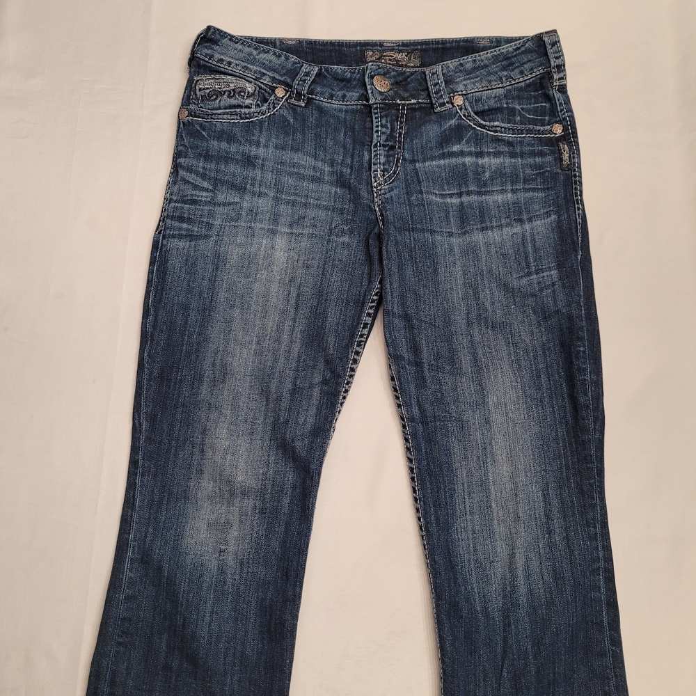 Silver Jeans Suki Flap Capri Jeans W31 Embellished